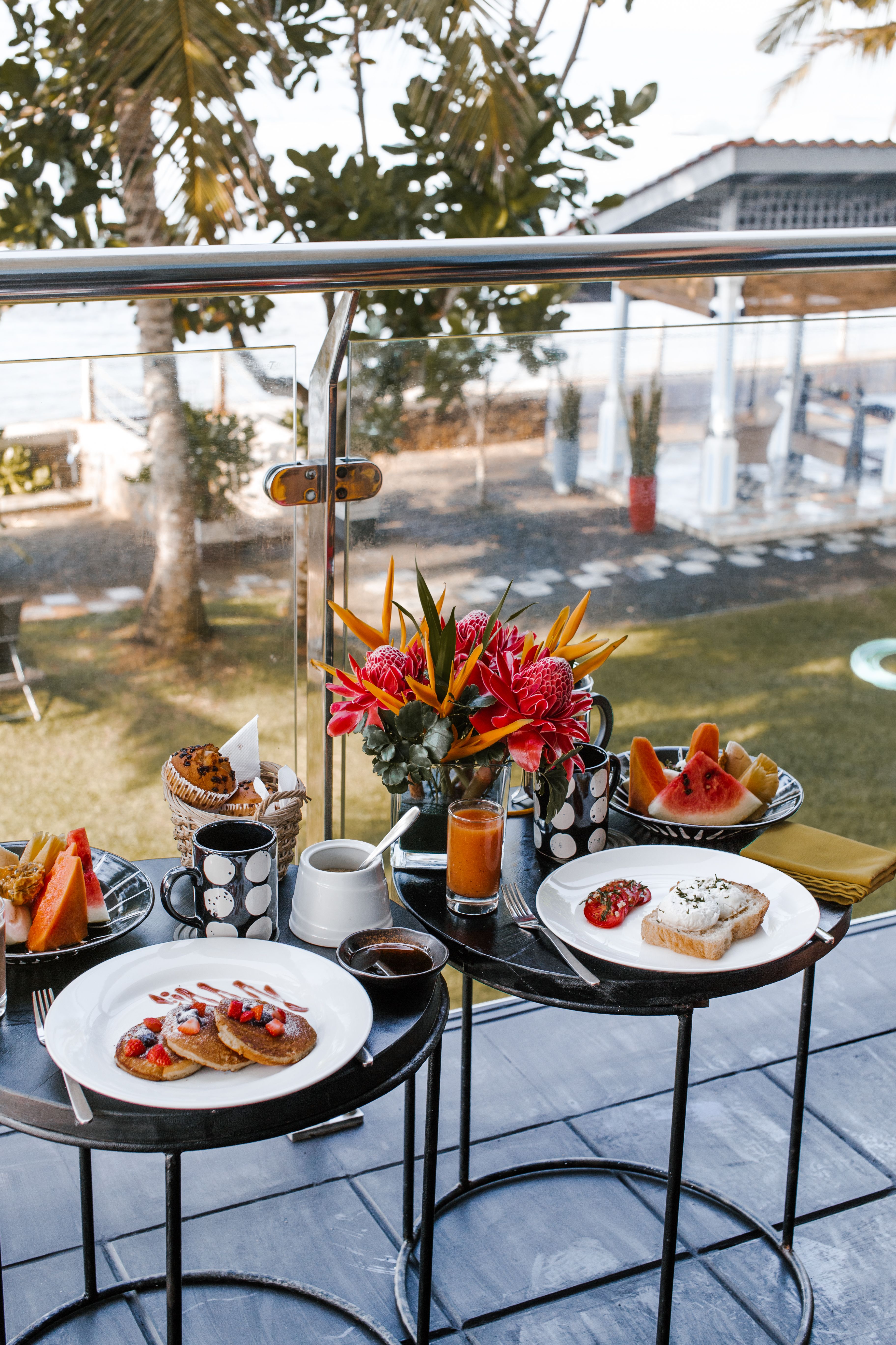 Fresh tropical breakfast at the resort